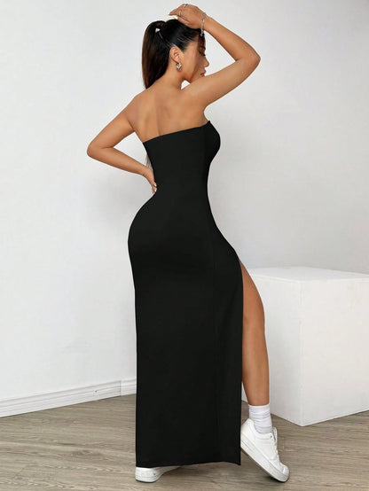 Robe Noire Fendue Élégance Parisienne