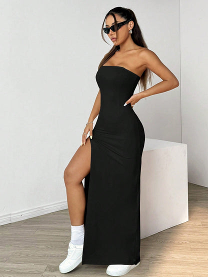 Robe Noire Fendue Élégance Parisienne