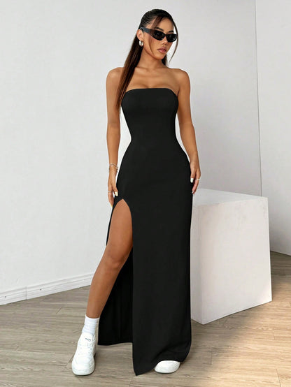Robe Noire Fendue Élégance Parisienne